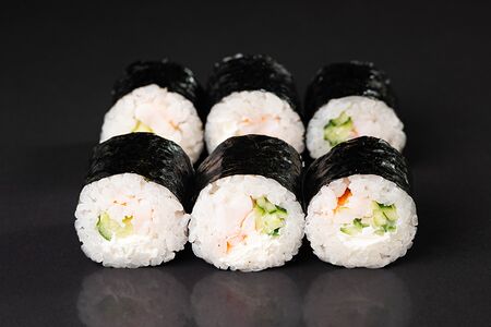 Малый ролл Креветка, огурец, сыр №49