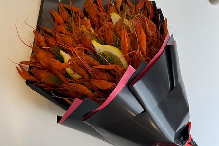 Большой букет из раков 