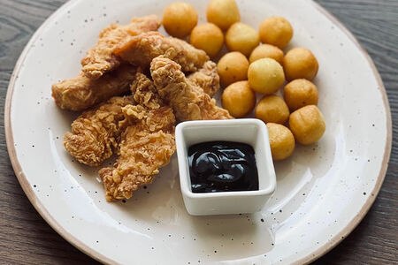 Стрипсы с картофельными шариками