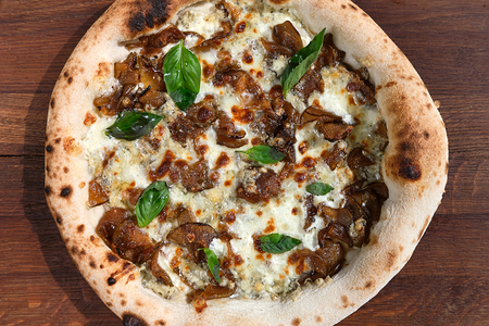 Груша с горгонзолой