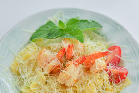 Феттуччине с креветками