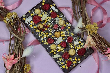 Крафтовый темный шоколад