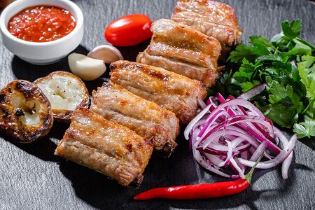 Шашлык из свиных ребрышек