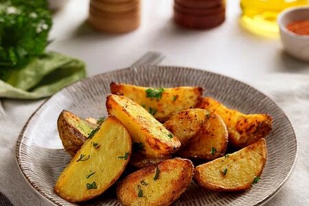 Картофель запечённый по-деревенски