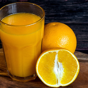 Свежевыжатый апельсиновый сок