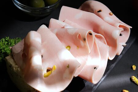 Мортаделла с фисташкой