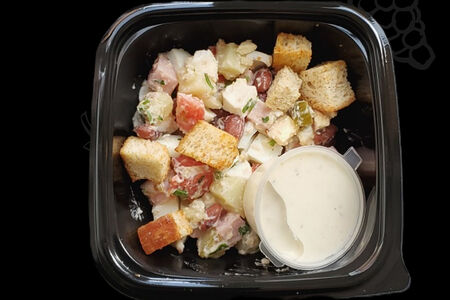 Салат с фасолью, ветчиной из индейки и домашним майонезом