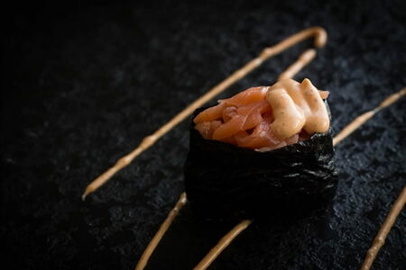 Суши Спайси Сяке