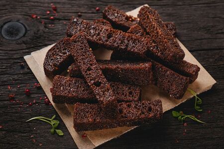 Чесночные гренки с пармезаном