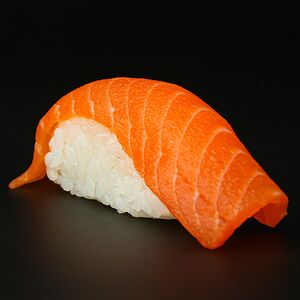 Суши Лосось