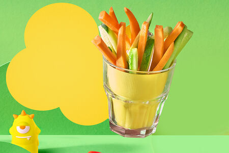 Овощные палочки со сметаной