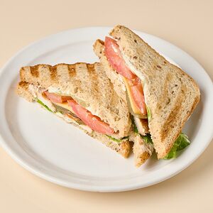 Сендвич с копченой курицей