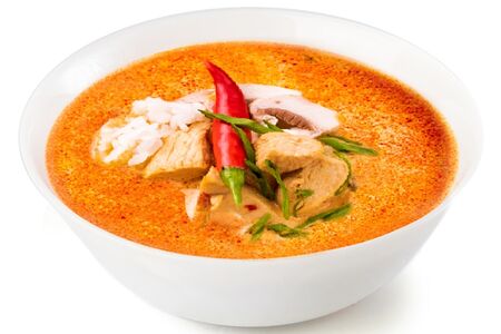 Том ям с цыпленком