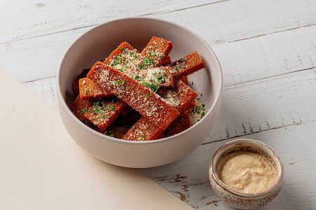 Гренки с пармезаном