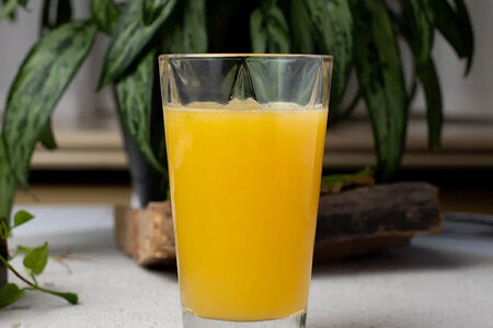 Свежевыжатый грейпфрутовый сок