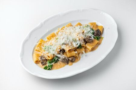 Каламарата со сморчками