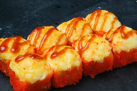 Роллы Калифорния запеченная