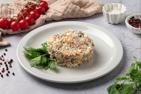 Оливье с языком