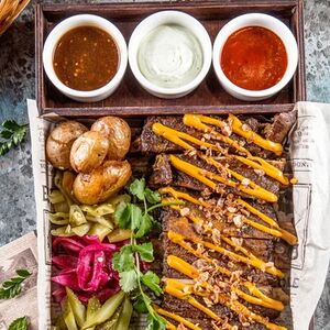 Запечённые свиные рёбра