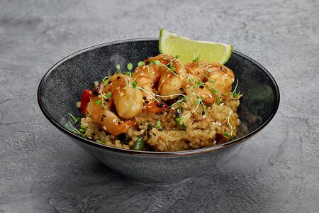 WOK-рис с креветкой