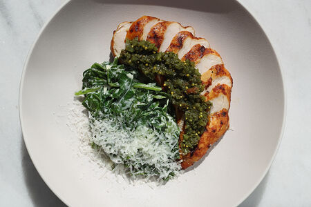 Куриная грудка тандури с соусом чимичурри