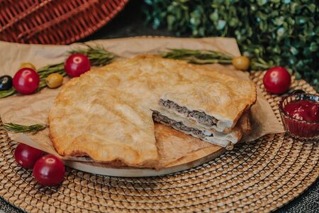 Пирог с мраморной говядиной