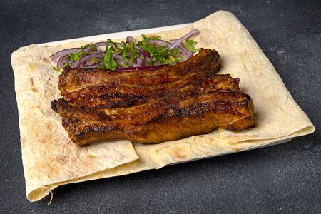 Шашлык из свиных ребрышек 