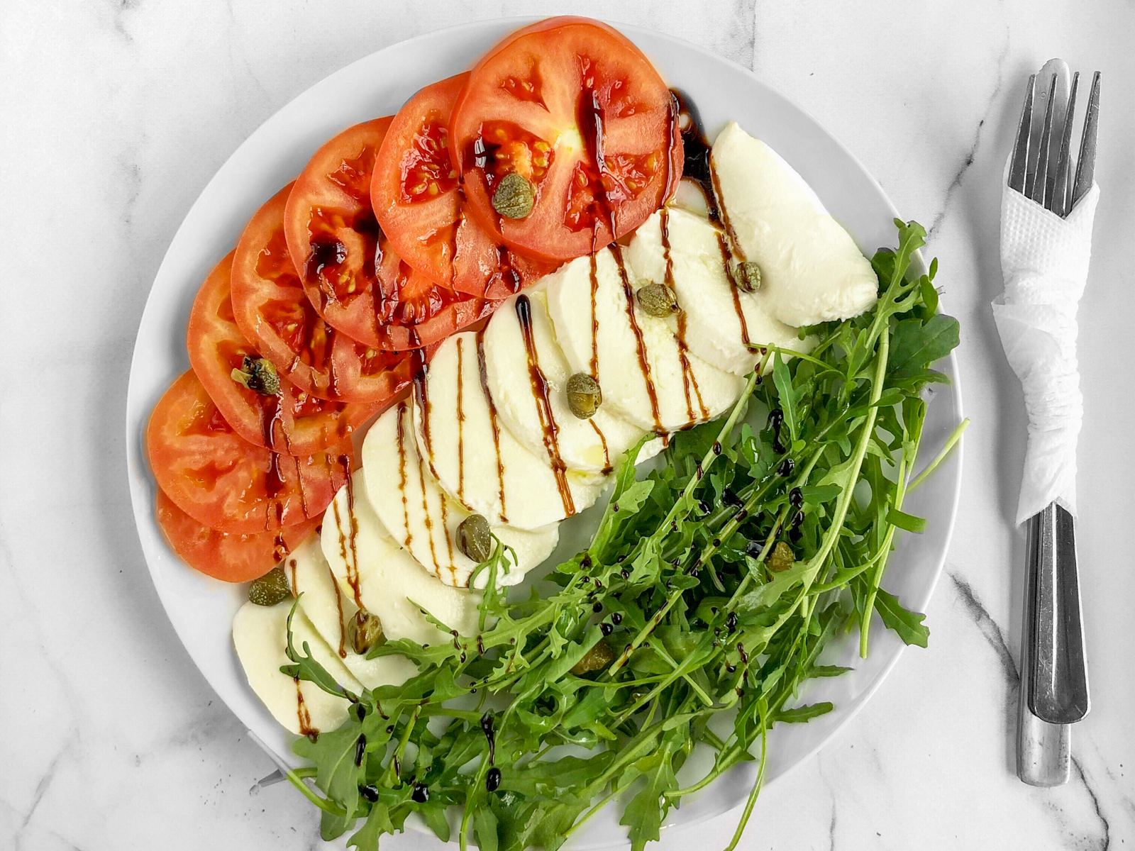 Смотреть Сливочная лазанья - капрезе с курицей - кулинарный пошаговый рецепт с фото на KitchenMag.ru видео Смотреть Сливочная лазанья - капрезе с курицей - кулинарный пошаговый рецепт с фото на KitchenMag.ru видео